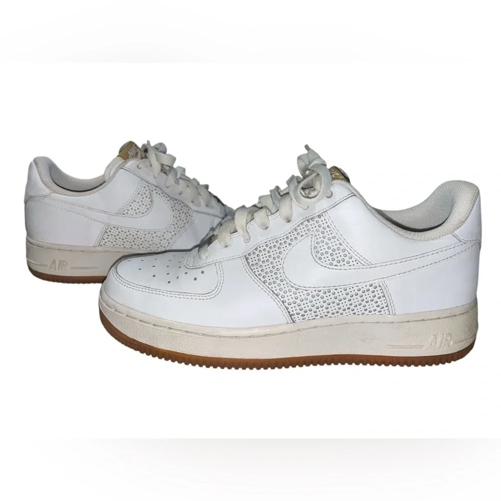 Nike Air Force 1 Low Perforated Sidepanels White Gum